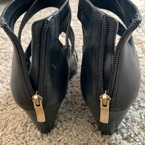 BCBG Black Leather Gladiator Sandals - Picture 4 of 7